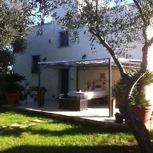 Les Fleurs B&B